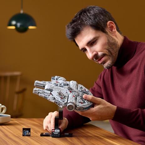 LEGO Star Wars 75375 Millennium Falcon Modellino da Costruire di Astronave per Adulti Idee Regalo Lui Lei Marito o Moglie - 2