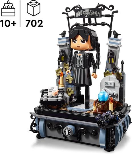 LEGO Wednesday Personaggio di Mercoledì Addams, Modellino da Costruire di Personaggio Snodabile con Mano e Accessori 76780 - 2