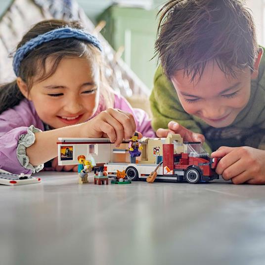 LEGO City Great Vehicles (60454). Camper van delle vacanze davventura - 6