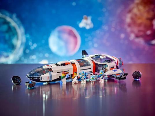 LEGO City 60446 Astronave Galattica Modulare con 4 Minifigure e Figura Aliena, Giocattoli Spaziali Bambini 7+, Idee Regalo - 10