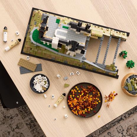 LEGO Architecture (21063). Castello di Neuschwanstein - 3