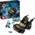 LEGO DC 76301 Batman e Batmobile Contro Mr. Freeze, Macchina Giocattolo del Supereroe con 2 Minifigure, Giochi per Bambini 4+