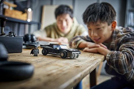 LEGO Batmobile di Batman - 4