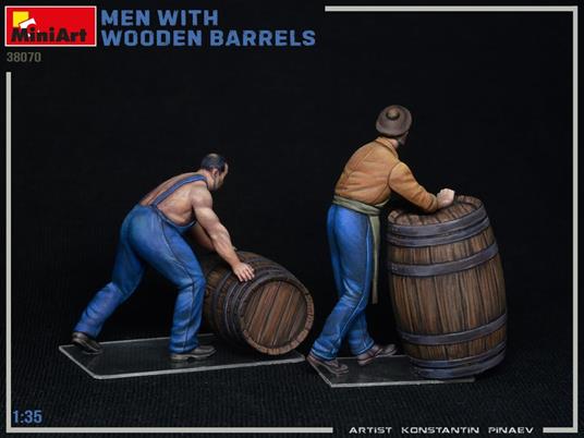 Men with Wooden Barrels - 5