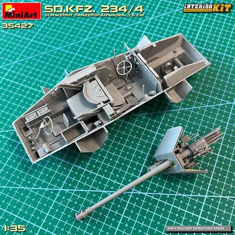 Sd.Kfz. 234/4 SCHWERER PANZERSPÄHWAGEN 7,5 cm. INTERIOR KIT - 3