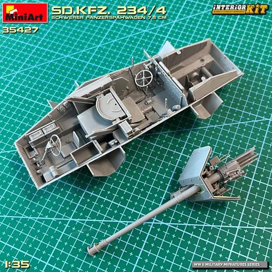 Sd.Kfz. 234/4 SCHWERER PANZERSPÄHWAGEN 7,5 cm. INTERIOR KIT - 3