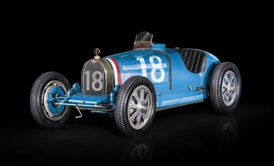 Auto Bugatti Type 35B Scala 1:12 - 2