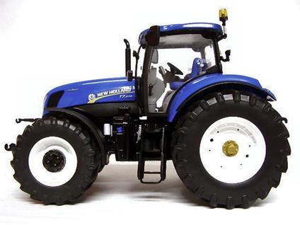 New Holland T7.270 Trattore Tractor 1:32 Model RS30139