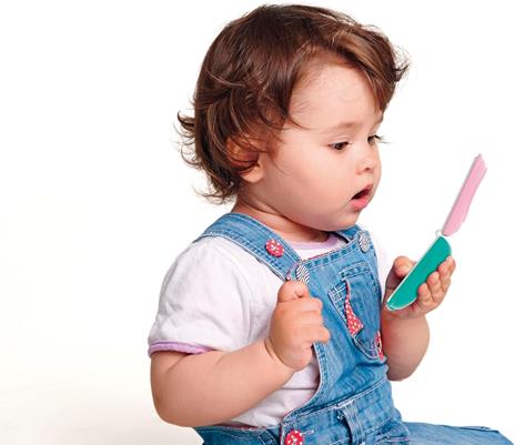 Clementoni Disney Baby - Minnie Flip Phone, Telefono Bambini 9-36 Mesi, Centro attività con 4 Tasti per Stimolare Il Gioco - 4