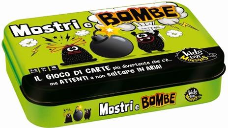 Kids Love Monsters Mostri e Bombe Card Game Display 12