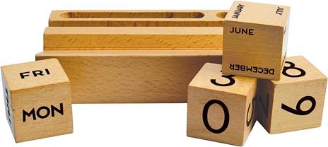 Calendario e portaoggetti da scrivania - 3
