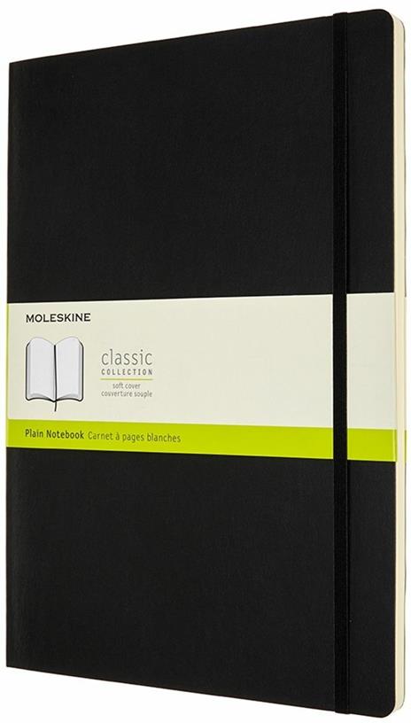 Taccuino Moleskine A4 a pagine bianche copertina morbida nero. Black