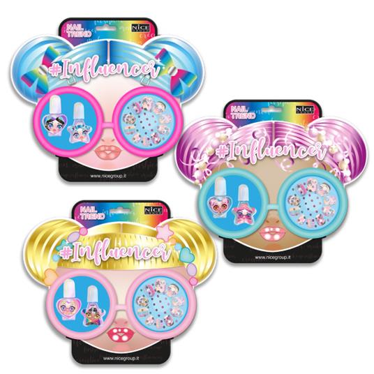 Influencer Nail Trend