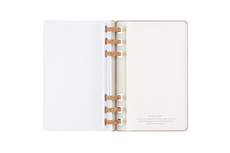 Agenda con rilegatura a spirale 2026 Moleskine. Color nocciola - Large 13x21  - 17