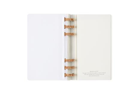 Agenda con rilegatura a spirale 2025-26 Moleskine. Nero - Large 15x21 - 17
