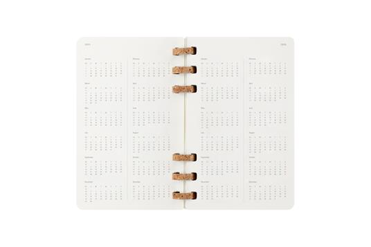 Agenda con rilegatura a spirale 2025-26 Moleskine. Nero - Large 15x21 - 6
