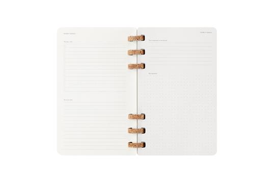 Agenda con rilegatura a spirale 2025-26 Moleskine. Nero - Large 15x21 - 8