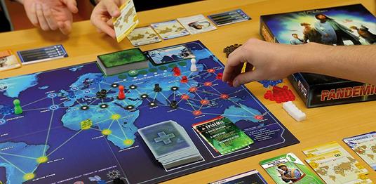 Asmodee ZMPA01FR Gioco cooperativo Pandemic - 7