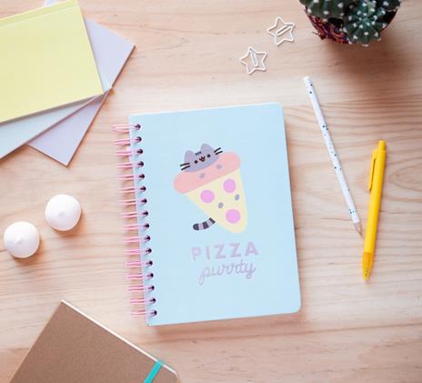 Taccuino A5 Spiralato Pusheen Foodie a pagine bianche con elastico - 4