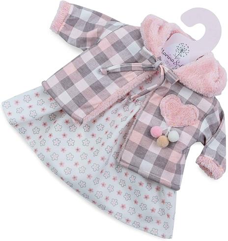 Marina & Pau 3930 - Vestito Per Bambole Da 45 Cm Tutina Rosa In Maglia Con Cuffietta - 2
