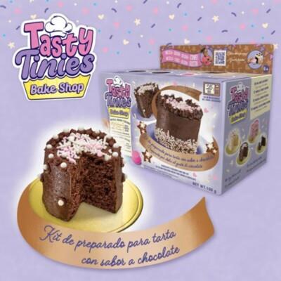 Tasty Tinies Cake Kit: Torta al Cioccolato con Glassa Vaniglia