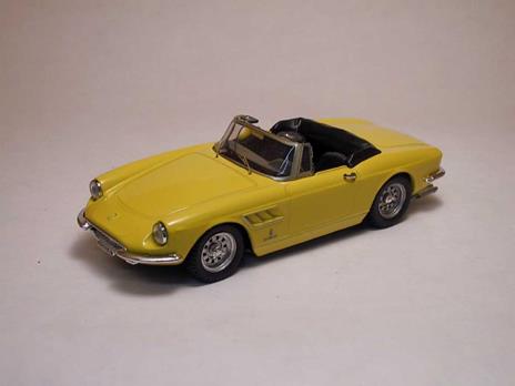 Ferrari 330 Gt Spider 1966 Yellow 1:43 Model Bt9131