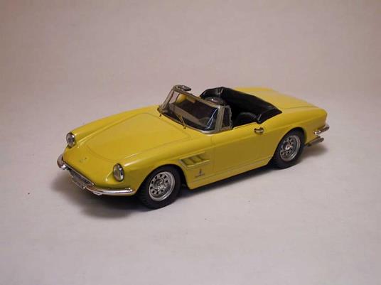 Ferrari 330 Gt Spider 1966 Yellow 1:43 Model Bt9131