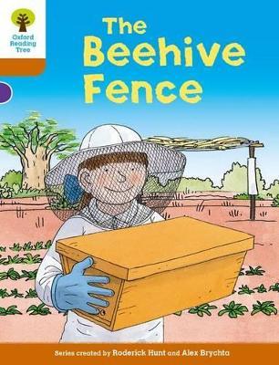 Oxford Reading Tree Biff, Chip and Kipper Stories Decode and Develop: Level 8: The Beehive Fence - Roderick Hunt - cover
