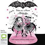 Isadora Moon Puts on a Show