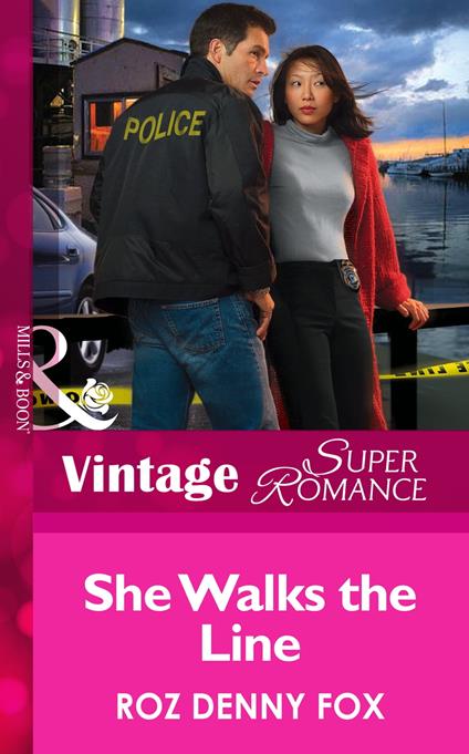 She Walks the Line (Women in Blue, Book 5) (Mills & Boon Vintage Superromance)