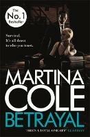 Betrayal: A gripping suspense thriller testing family loyalty - Martina Cole - cover