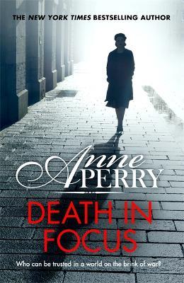 Death in Focus (Elena Standish Book 1) - Anne Perry - cover