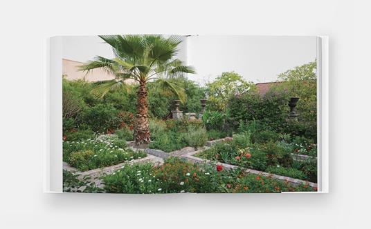 Glorious gardens - Dara Caponigro - 4