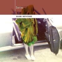 Libro in inglese Series: from (behind) the Vale  - Mari Deweese