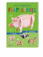 Farm animals. Slot together. Con Materiale a stampa miscellaneo