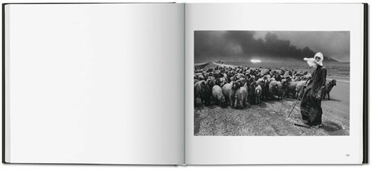 Kuwait. Un deserto in fiamme. Ediz. italiana, spagnola e portoghese - Sebastião Salgado,Lélia Wanick Salgado - 6