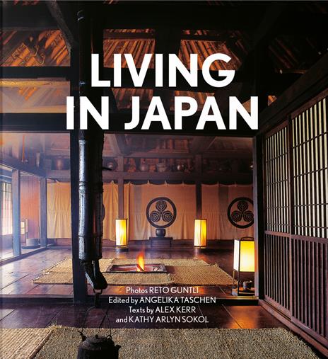 Living in Japan. 45th Ed. Ediz. inglese, francese e tedesca - copertina