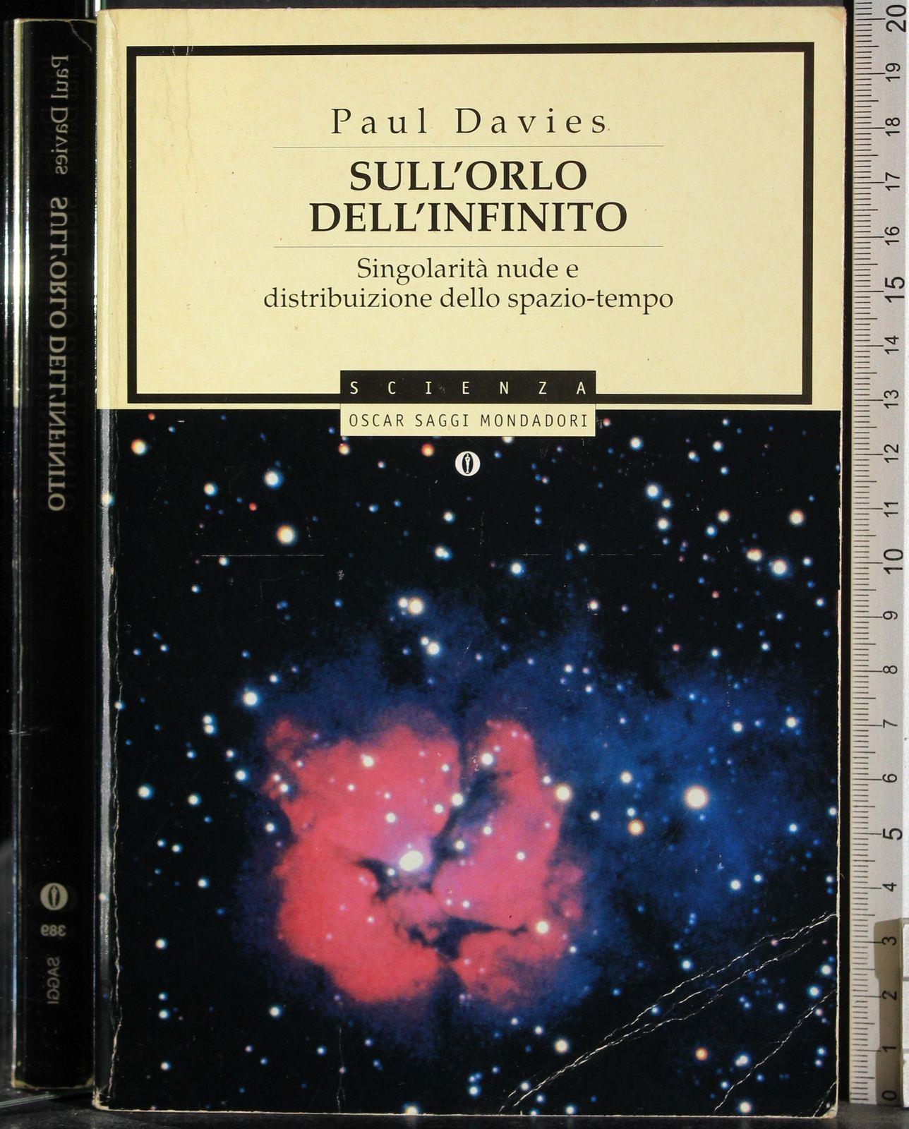 Sull'orlo dell'infinito. Singolarità nude e distribuzione dello spazio tempo