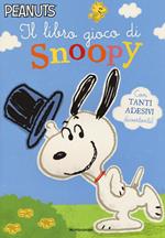Il libro gioco di Snoopy. Con adesivi. Ediz. illustrata