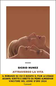 Libro Attraverso la vita Sigrid Nunez