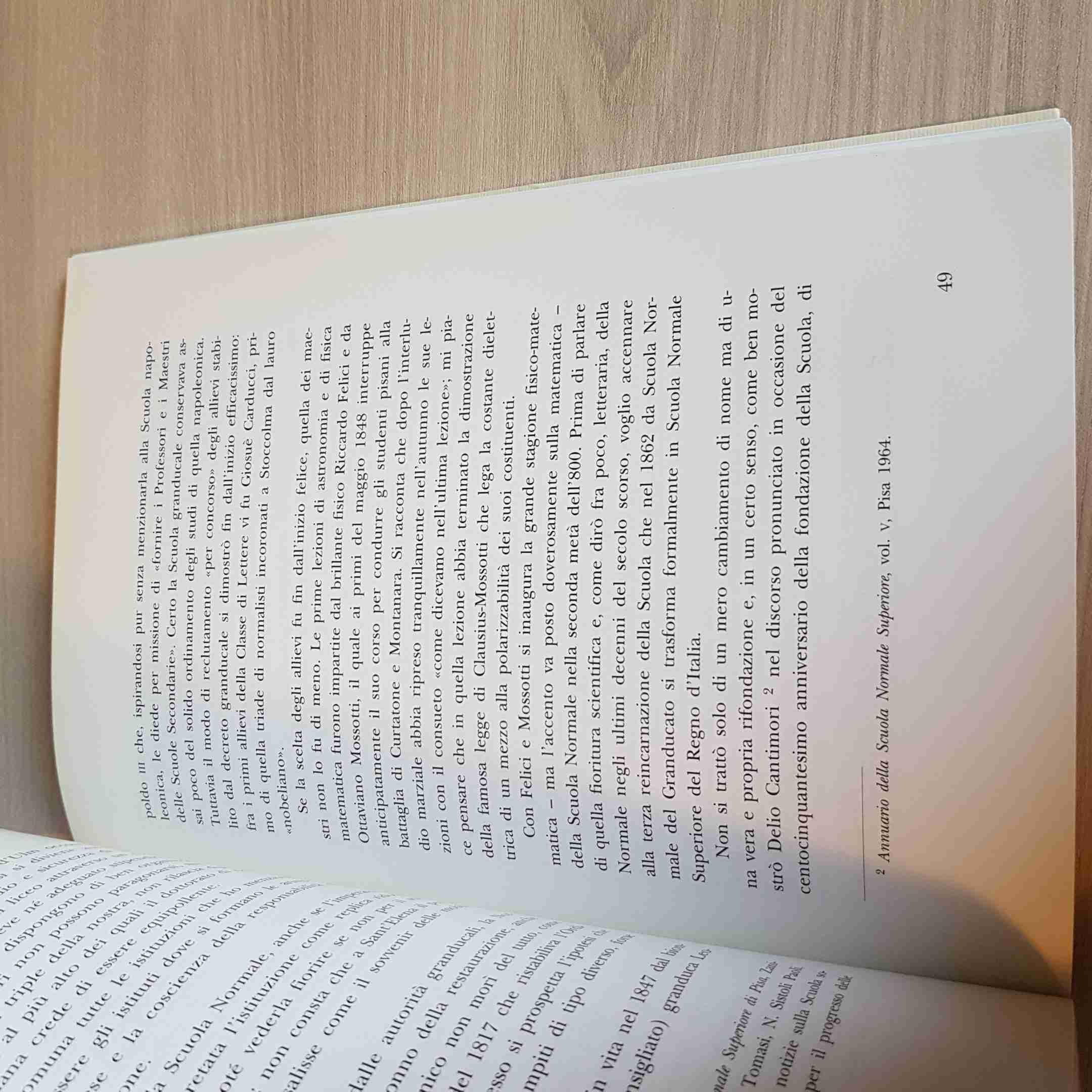 Università e collegi. Storia e futuro. Atti del Convegno organizzato dal Collegio universitario S. Caterina da Siena di Pavia (il 7 marzo 1994)