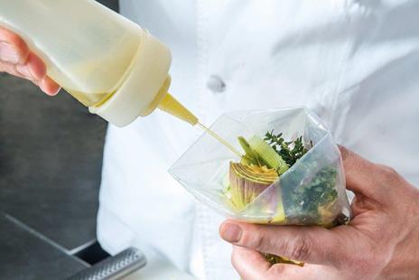 La cucina sottovuoto. Tecnica e ricette per cuocere a bassa temperatura - Andrea Provenzani - 8