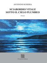 Sciabordio vitale sotto il cielo plumbeo