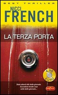 La terza porta - Nicci French - copertina