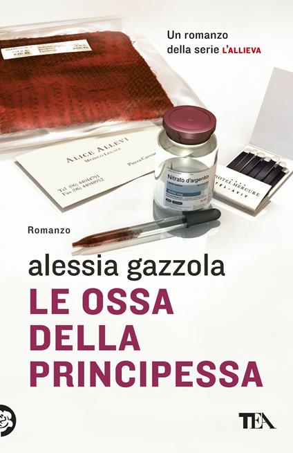 Le ossa della principessa - Alessia Gazzola - copertina