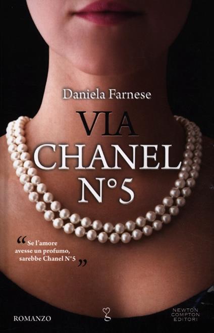 Via Chanel n°5 - Daniela Farnese - copertina