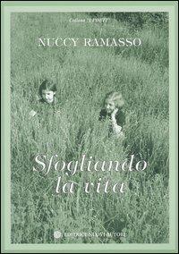 Sfogliando la vita - Nuccy Ramasso - copertina