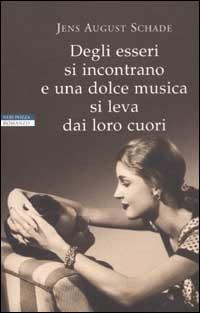 Degli esseri si incontrano e una dolce musica si leva dai loro cuori