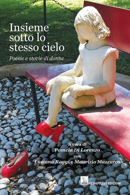 Insieme sotto lo stesso cielo. Poesie e storie di donne - copertina