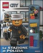 La stazione di polizia. Lego City. Con gadget